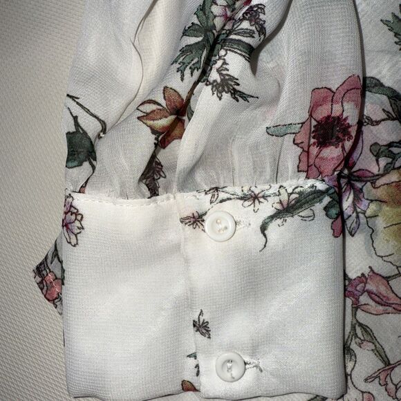 Forever21 Women's Floral Blouse Long Sleeve Semi Sheer - Small - Picture 4 of 8
